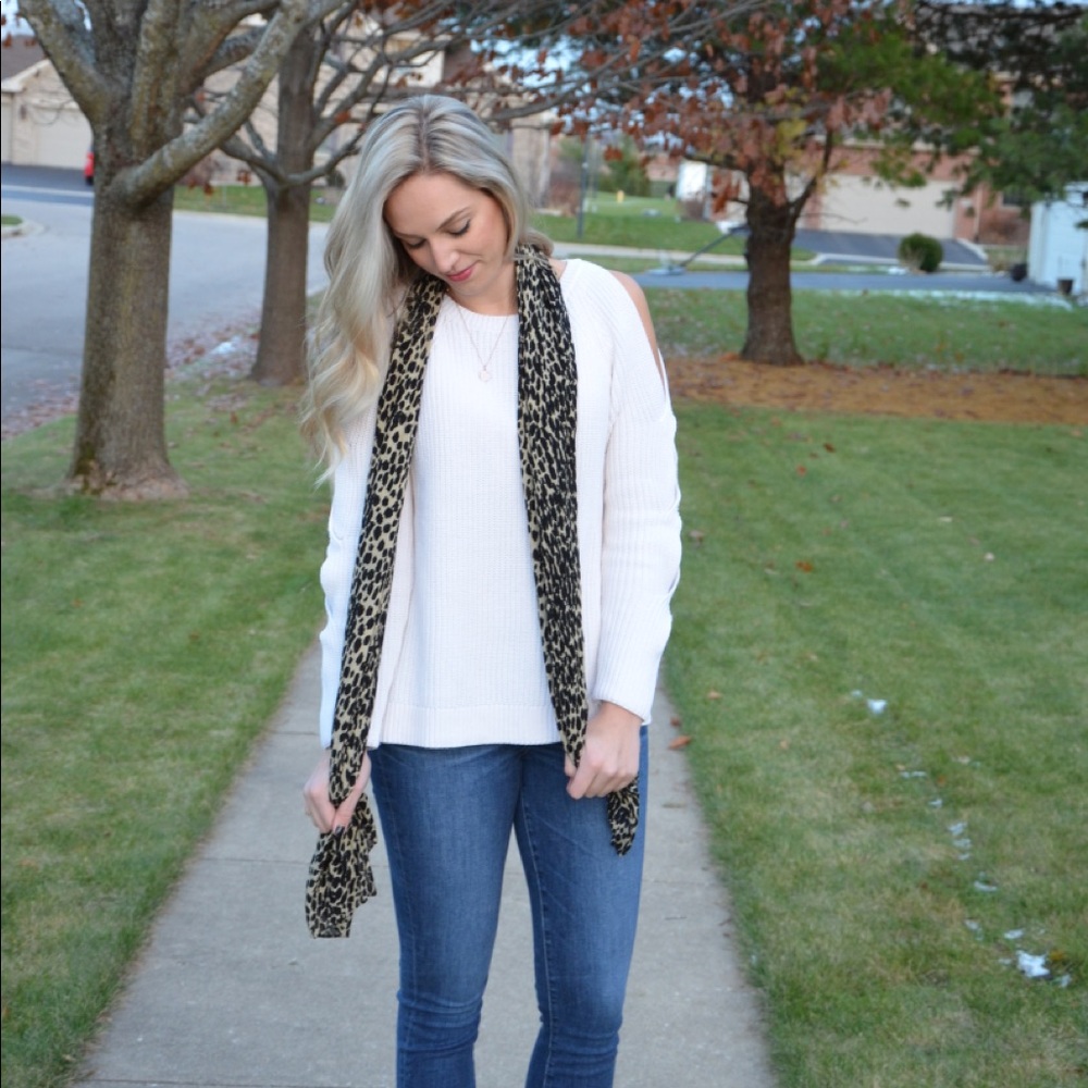 Cream open sleeve detail sweater